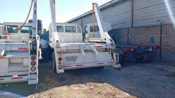 CAMION MULTIBACK