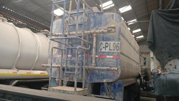 CAMION ALJIBE