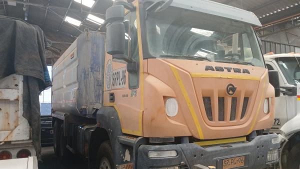 CAMION ALJIBE