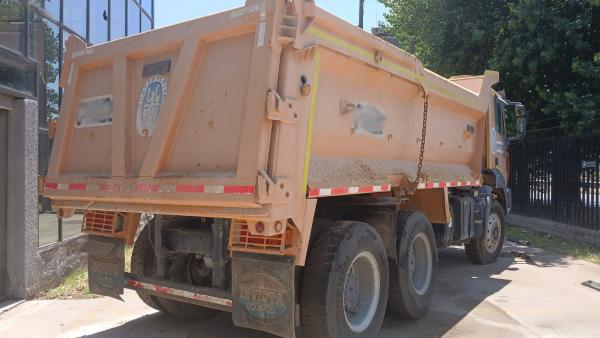 CAMION TOLVA