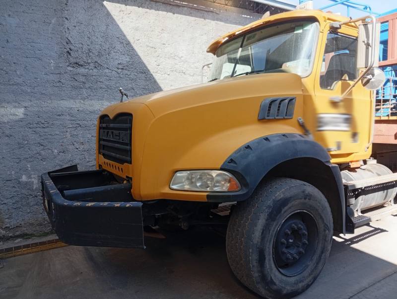 CAMION PLANO